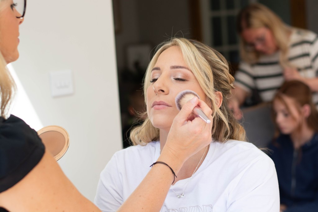 UK FEMALE WEDDING PHOTOGRAPHER