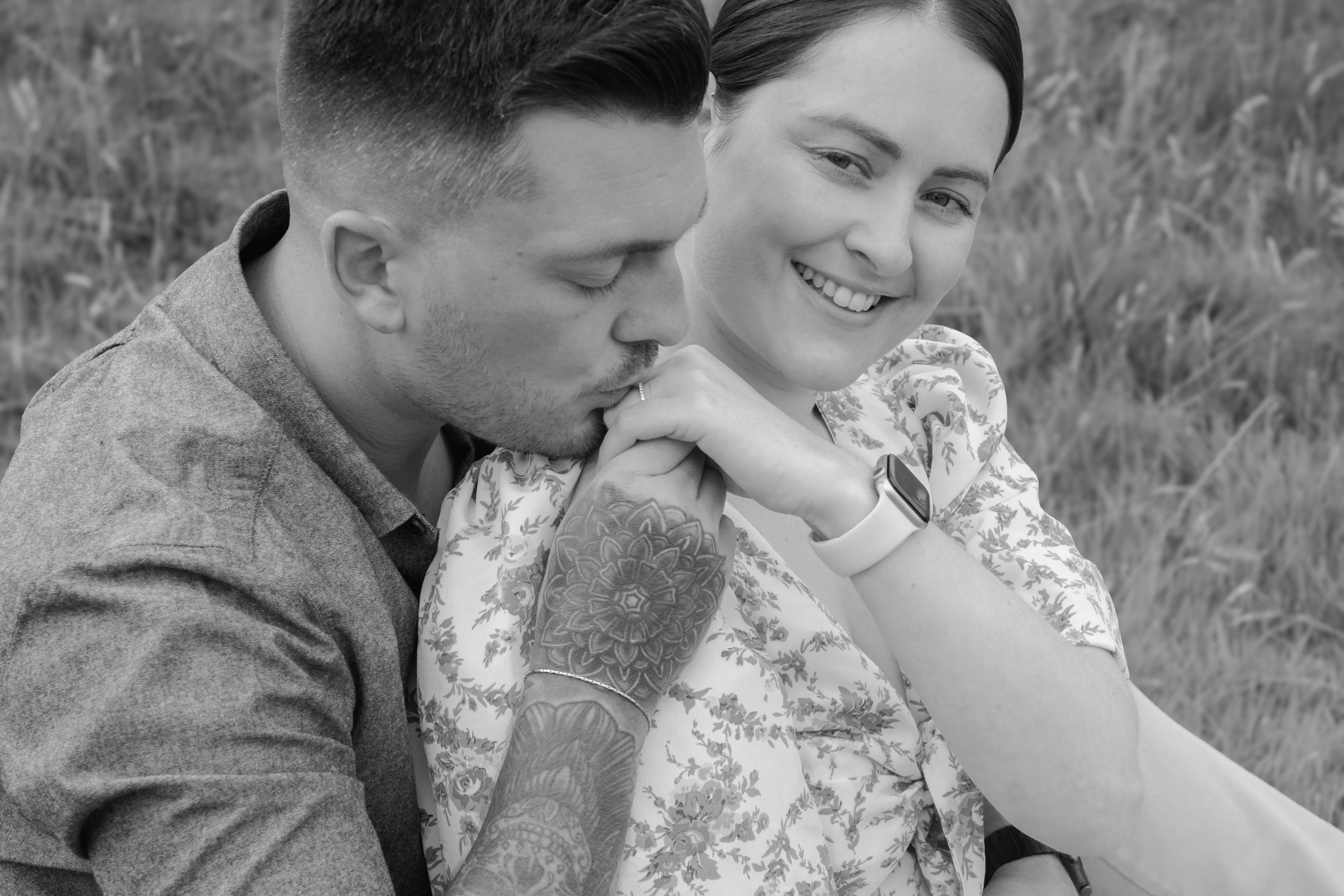 FEMALE WEDDING PHOTOGRAPHER IN MILTON KEYNES