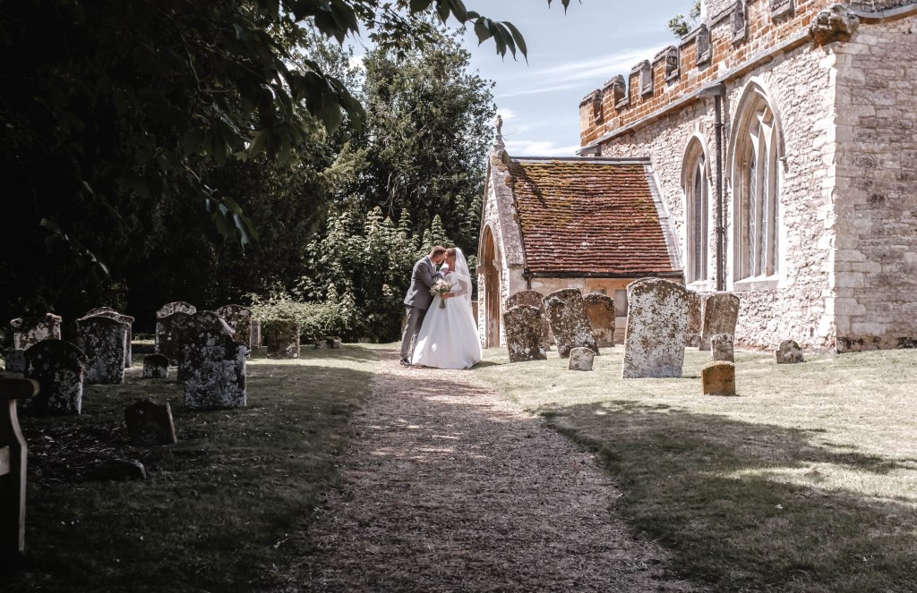UK wedding photographer Milton Keynes